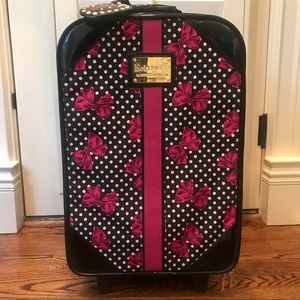 Betseyville Carry-On Suitcase